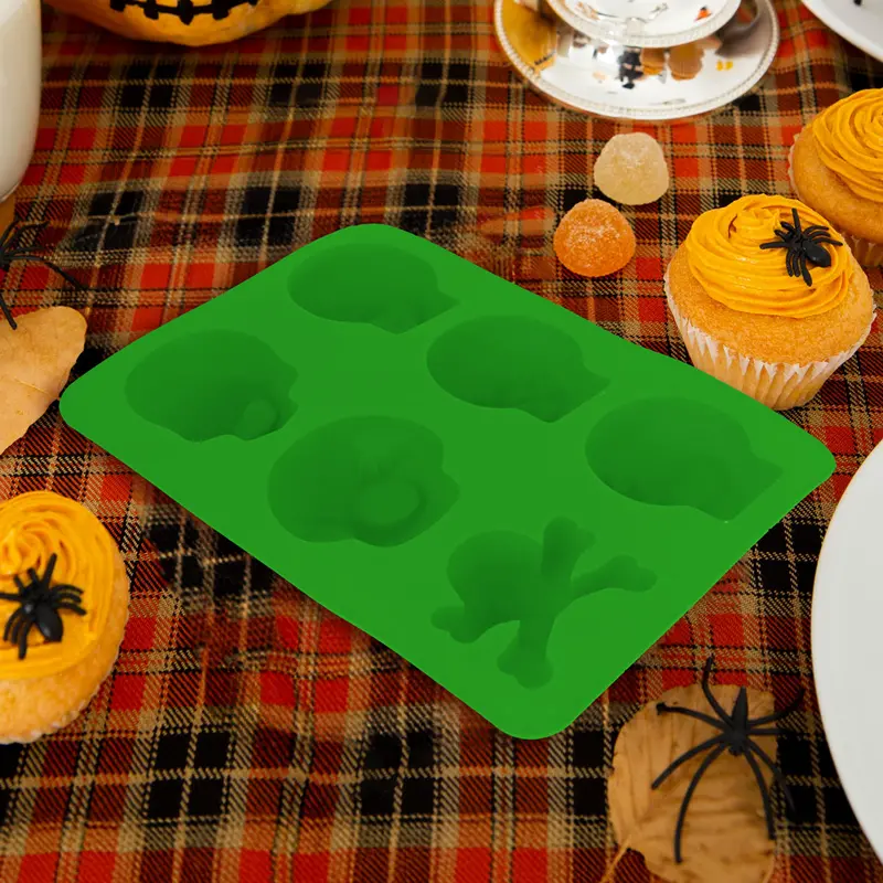 Molde De Silicón Color Verde Con Forma De Calavera 1