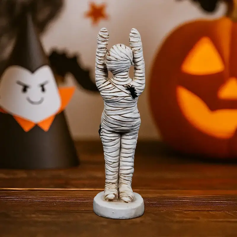 Momia, Manos Arriba, Figura De Cerámica 1