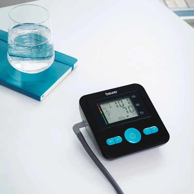 Monitor De Presión Arterial Baumanómetro Digital De Brazo Con Detector De Arritmias Bm27sbf23 - Marca Beurer 2