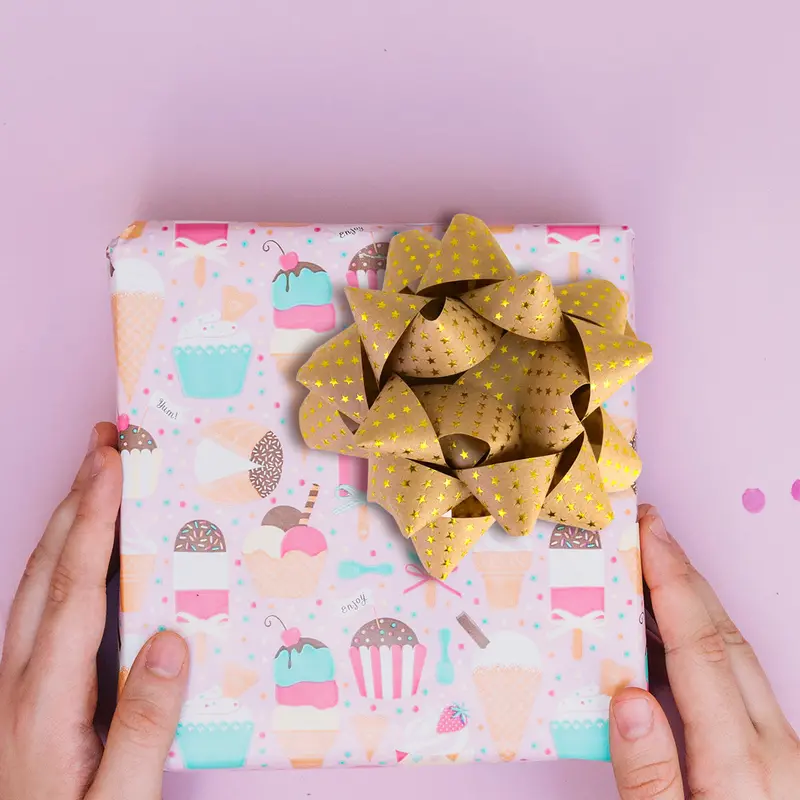 Moños Para Regalo De Papel Kraft Con Estrellas Color Oro 1
