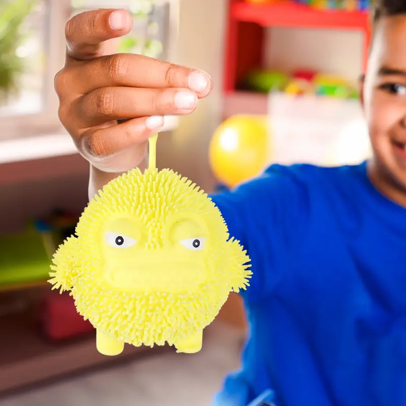 Monstruo, Juguete Resplandeciente, Color Amarillo 1