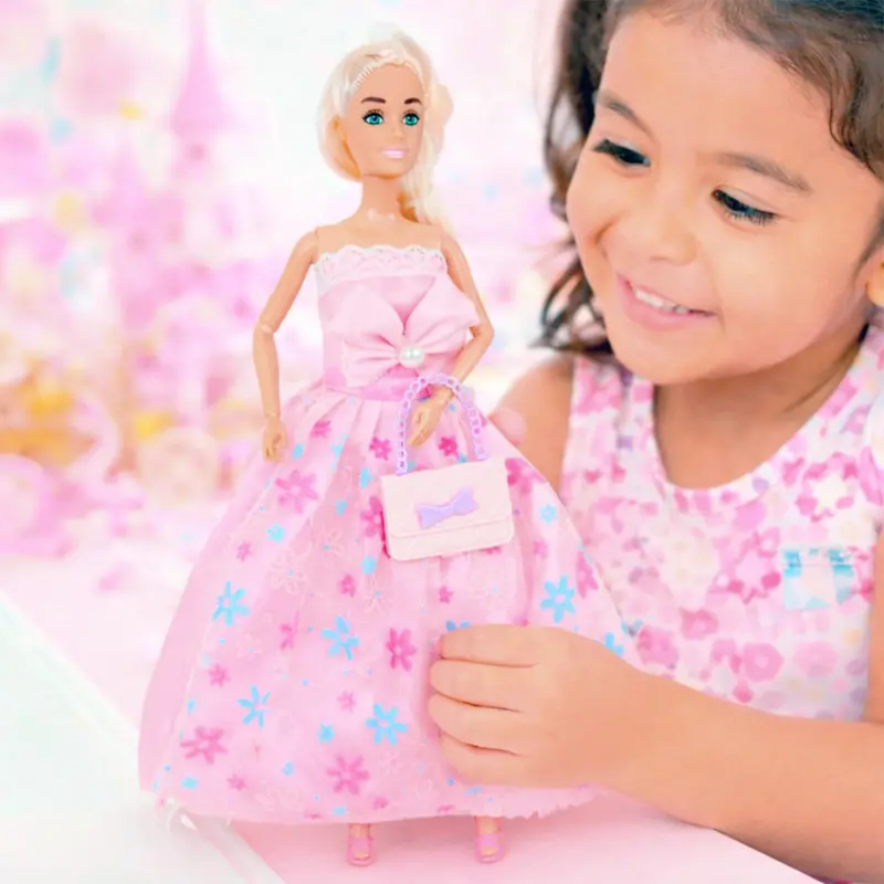 Muñeca Con Vestido De Fiesta, Diseño Flores 1