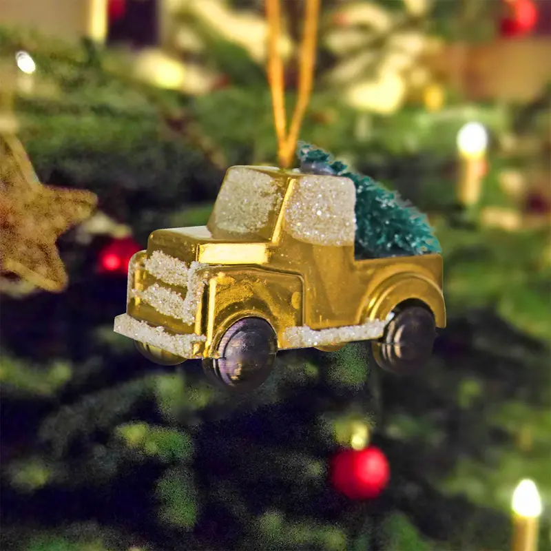 Ornamento, Mini Camioneta Con Árbol, Color Oro 1