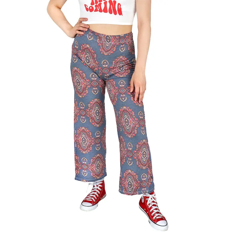 Pantalón Casual Color Azul Con Estampado Rojo Para Dama 2