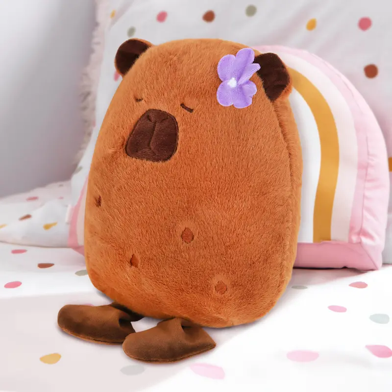 Peluche De Capibara Con Flor, Color Lila 1