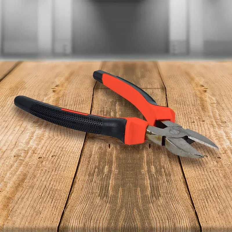 Pinza De Corte Color Rojo Con Negro 2