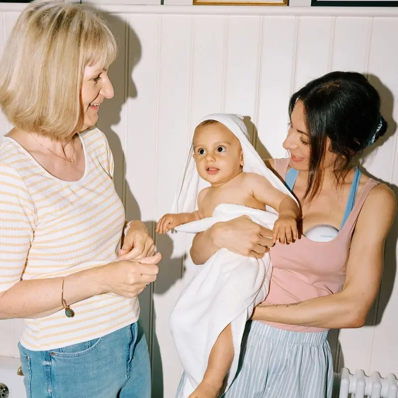 Pippeta Compact Hands Free Electric Breast Pump 2