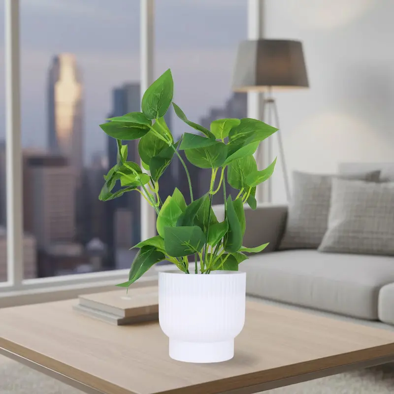 Planta Artificial Con Hojas, Maceta Blanca 1