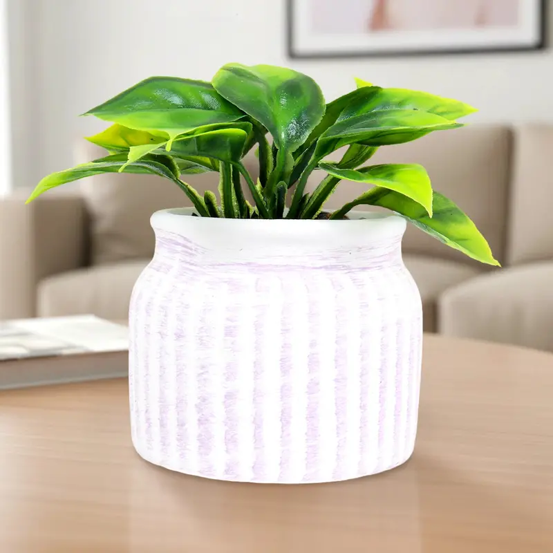 Planta Con Maceta Circular, Color Morado 1