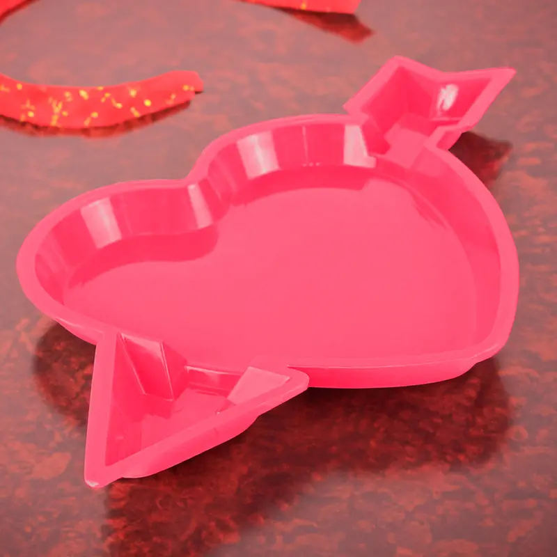 Plato De Plástico En Forma Corazón, Color Rosa 42X25cm 1