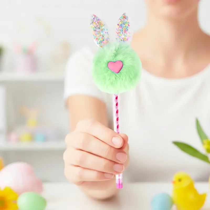 Pluma Con Pompón Verde, Conejito 1