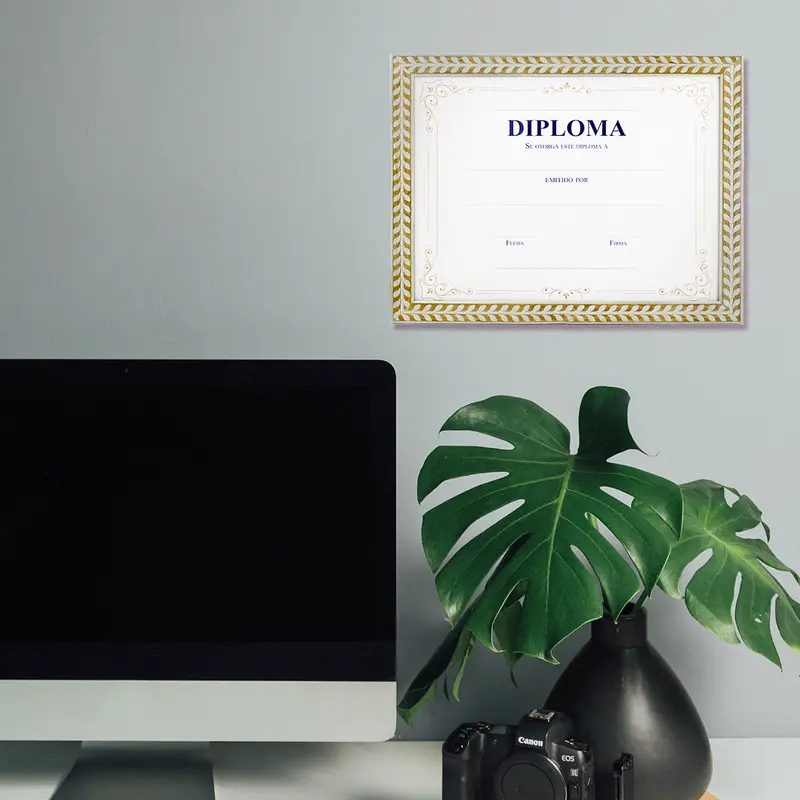 Portadocumento De Madera Con Diseño De Hojas 1