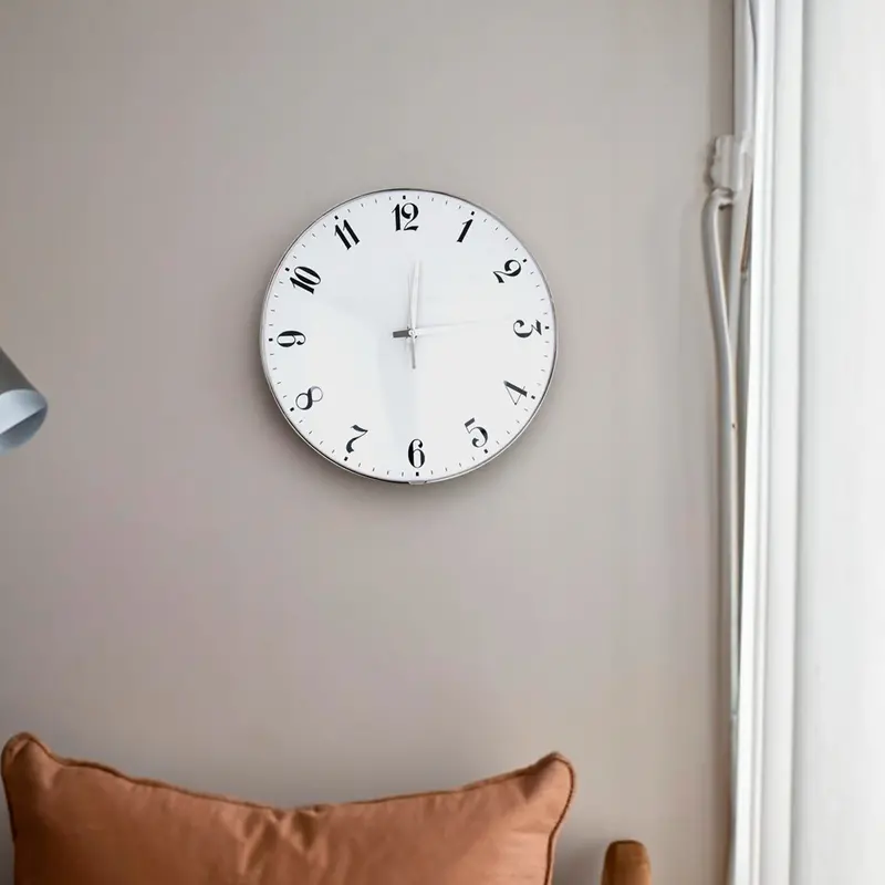 Reloj Circular De Pared, Color Blanco Con Plata 1