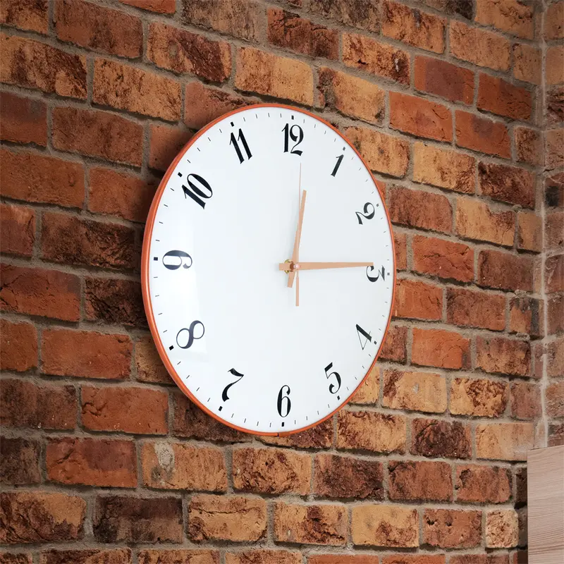 Reloj Circular De Pared, Color Blanco Con Rosa 2