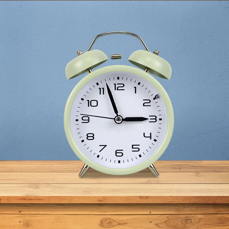 Reloj Con Alarma Y Luz Color Blanco 1