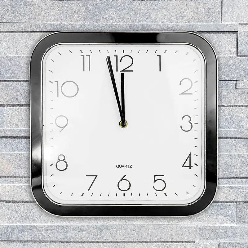 Reloj Cuadrado De Pared, Color Negro 1