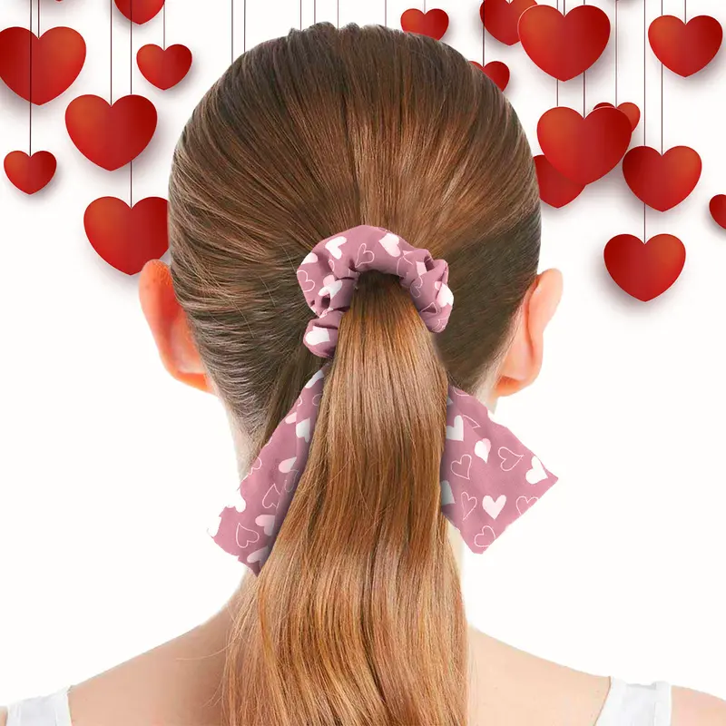 Scrunchie Con Listón De Corazones, Color Rosa. 1