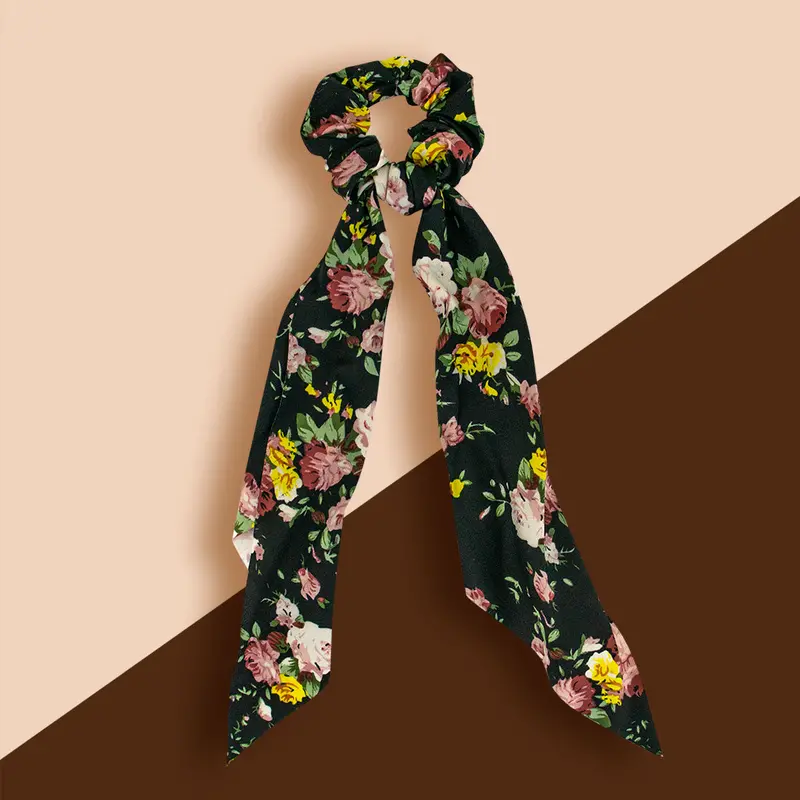 Scrunchie Con Pañuelo Floreado Color Negro, Día De Las Madres 2