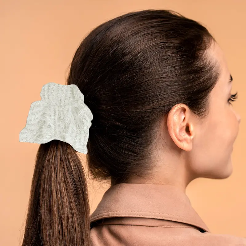 Scrunchie Con Textura Suave Color Blanco 1