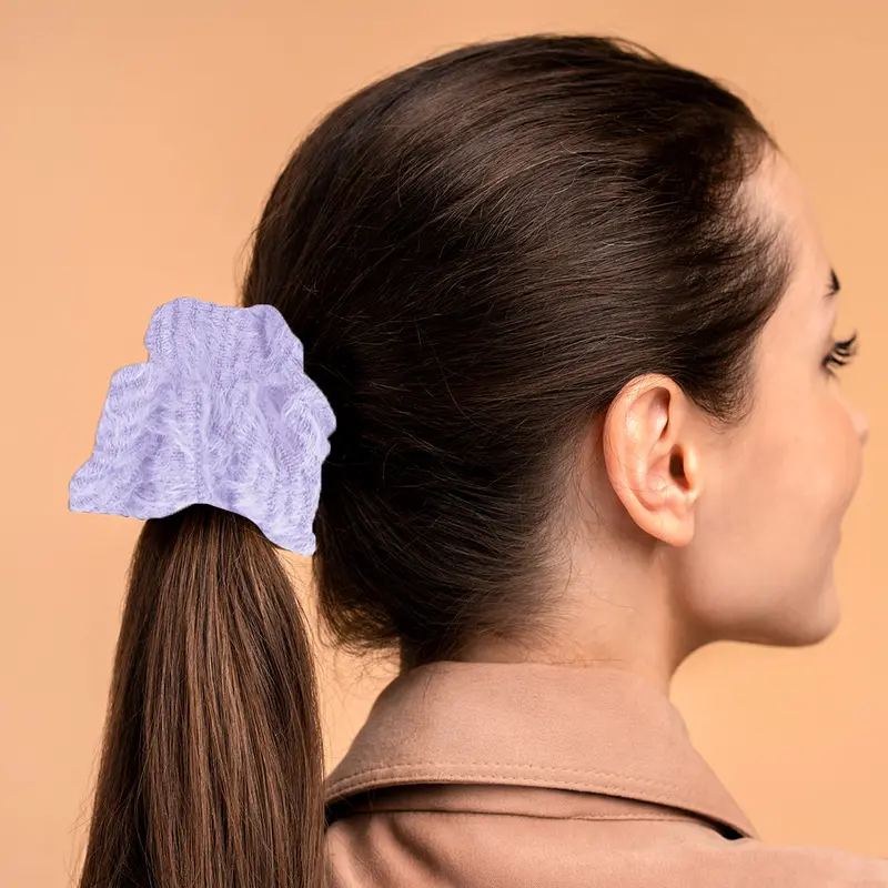 Scrunchie Con Textura Suave Color Lila 1