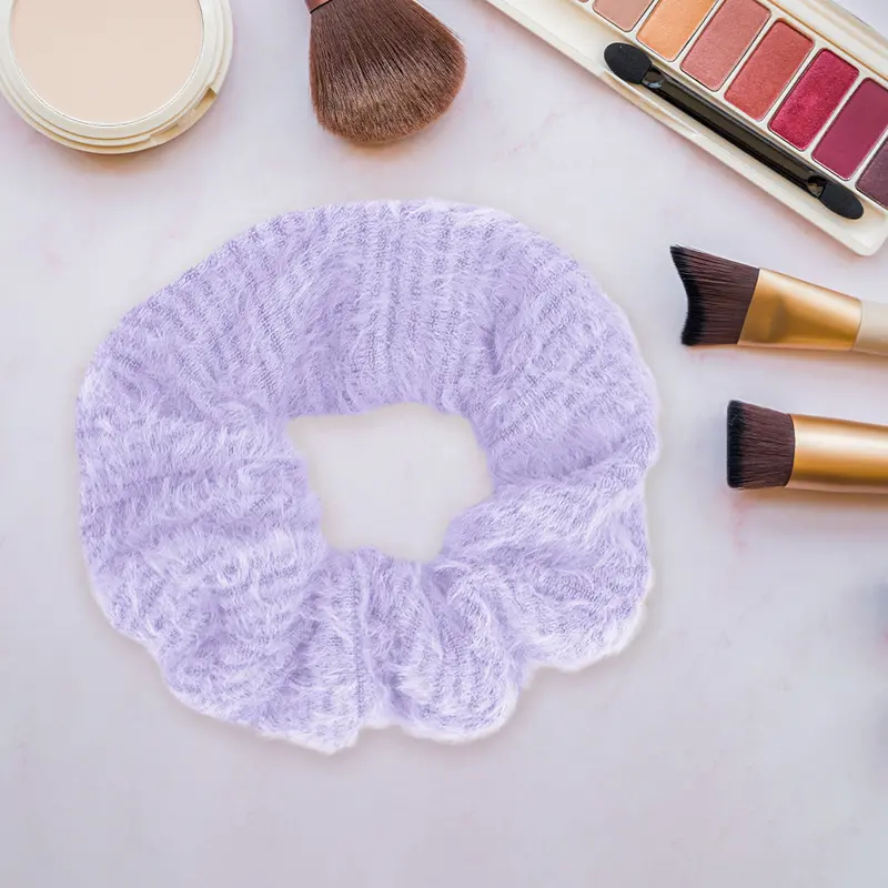 Scrunchie Con Textura Suave Color Lila 2