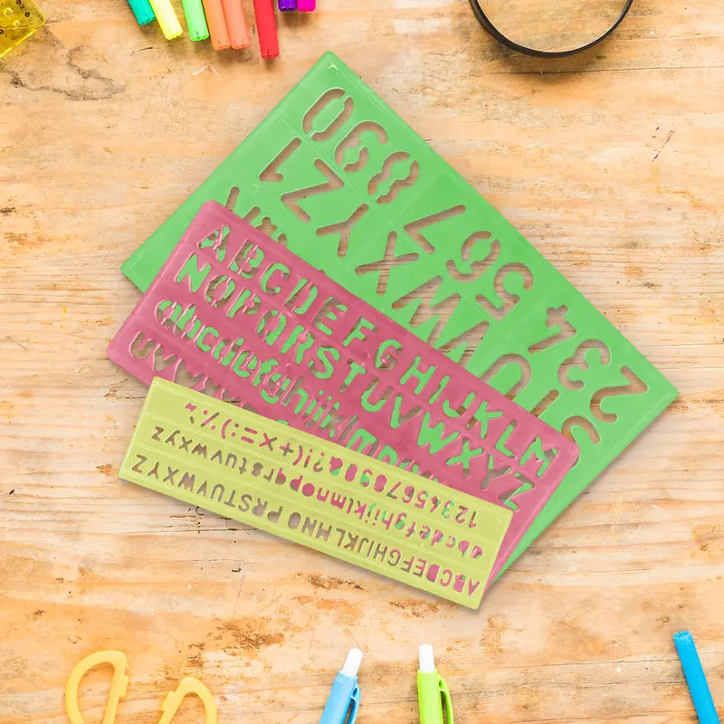 Set De 4 Plantillas De Letras Y Números, Color Verde 1