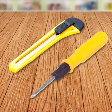 Set De Herramientas Con 1 Cutter Y 1 Desarmador De Precisión, Tec Treck 1