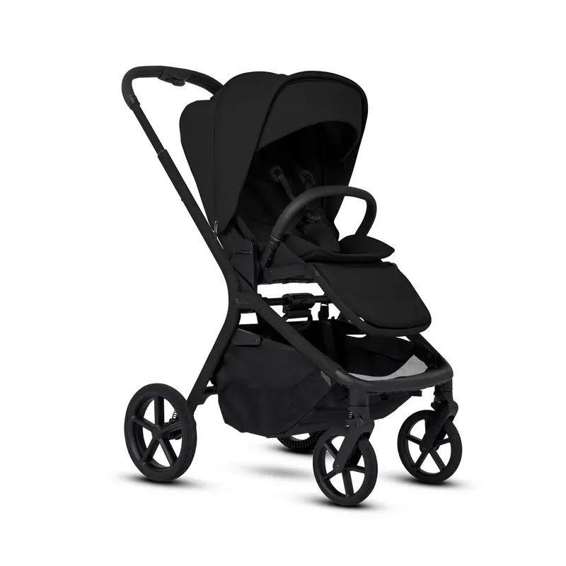 Silver Cross Breez Pushchair In Onyx 1