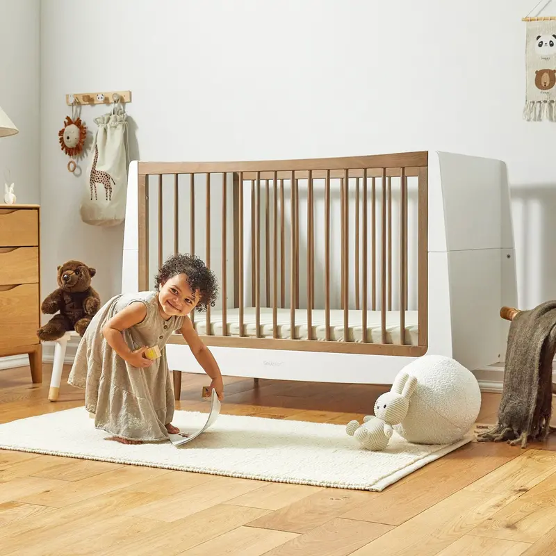 Snüzkot Skandi Cot Bed In Walnut 1