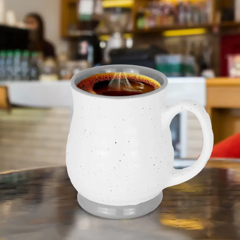 Taza De Cerámica Blanca Con Interior Gris 1