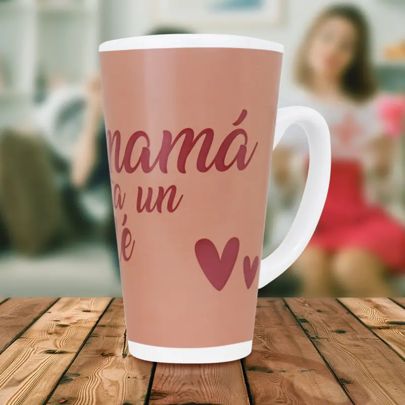 Taza "Esta Mamá Necesita Un Café" 473 Ml 2