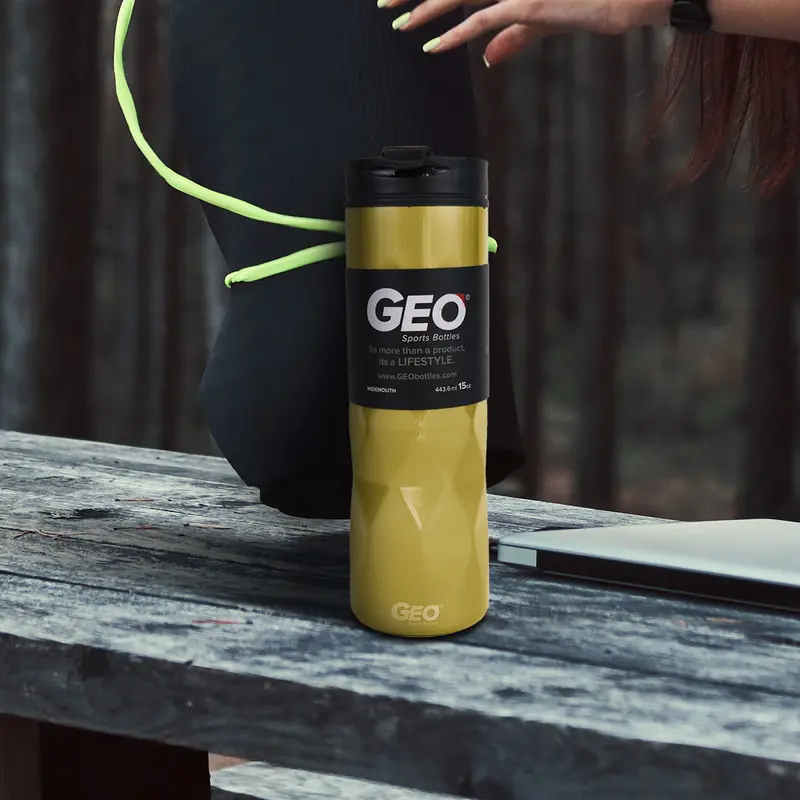 Termo De Plástico Color Dorado 450 Ml 1