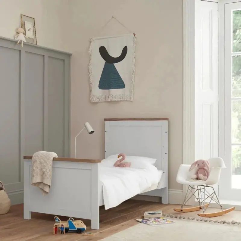 Tutti Bambini Verona Cot Bed - White/Oak 2