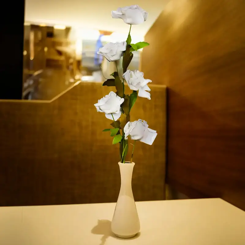 Vara Con Flor Artificial, Color Blanco 1
