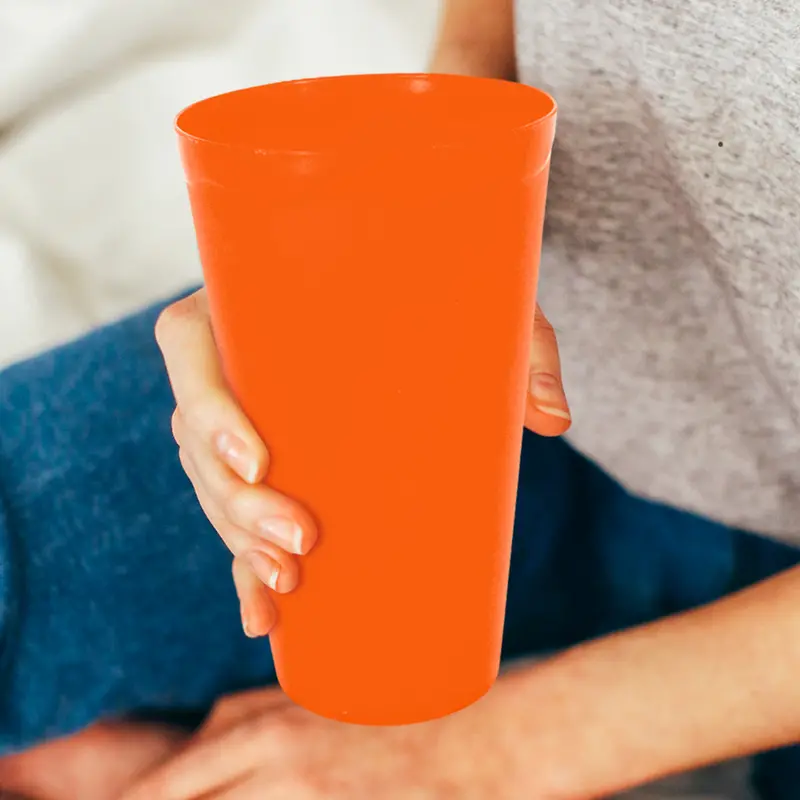 Vaso De Plástico Color Naranja 470Ml 2