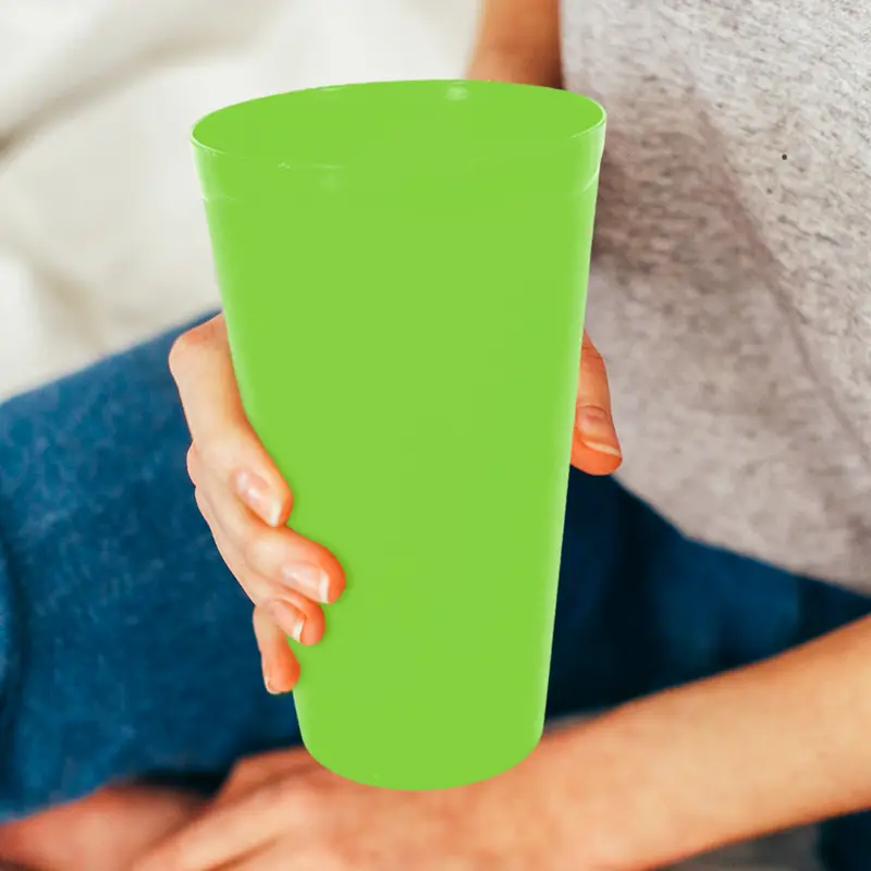 Vaso De Plástico Color Verde 470Ml 2