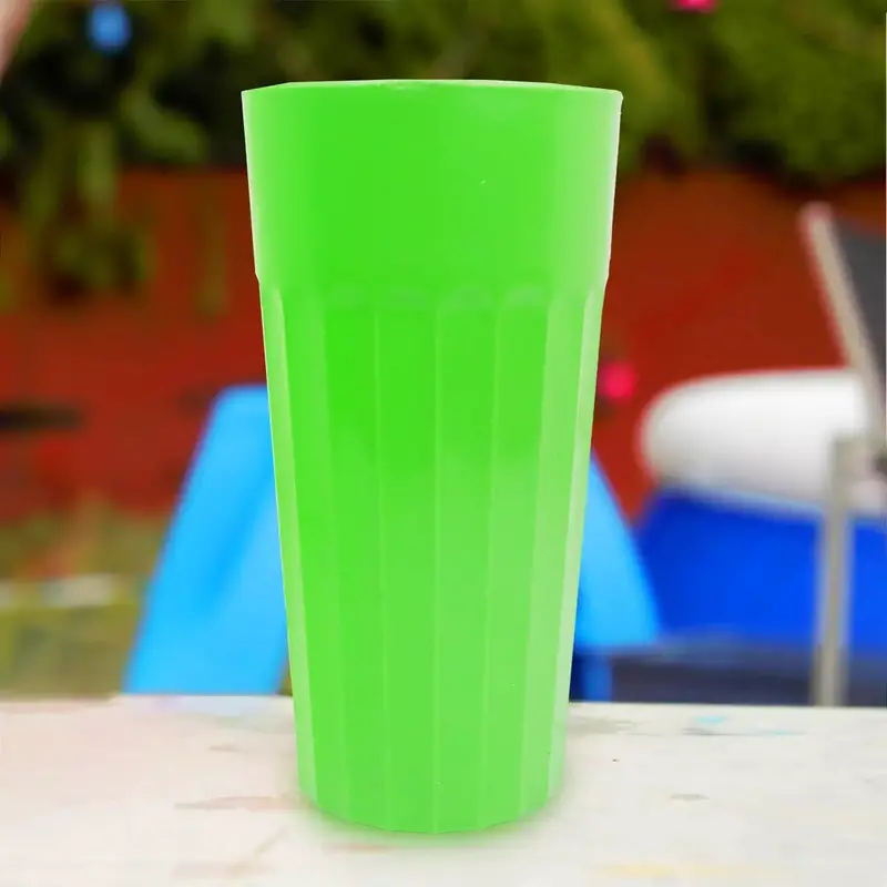 Vaso De Plástico, Color Verde, 820 Ml 1