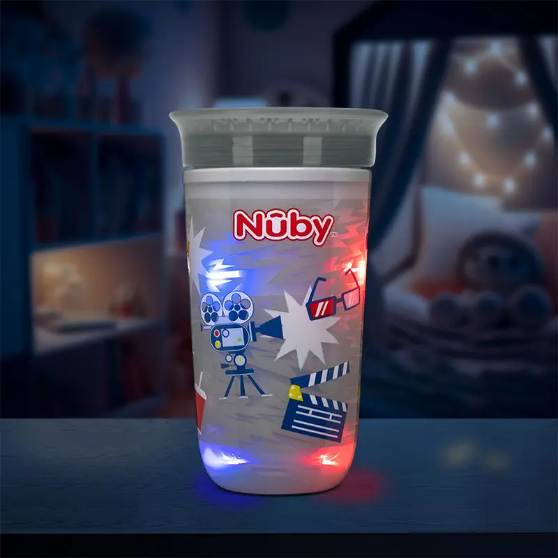Vaso Entrenador Antiderrames Nuby 360Â° Luminoso Color Gris 10Oz. 1