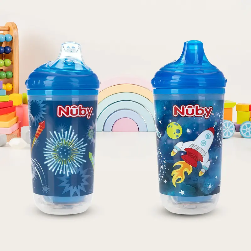 Vaso Entrenador Antiderrames Térmico Con Boquilla Nuby 360° Luminoso Color Azul 10Oz. 2