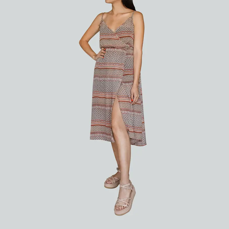 Vestido De Tirantes Con Abertura Lateral Con Patrones Café 1