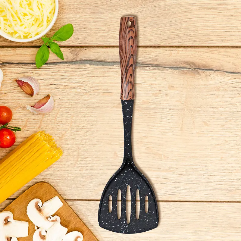 Volteador De Cocina Con Mango Color Madera 2