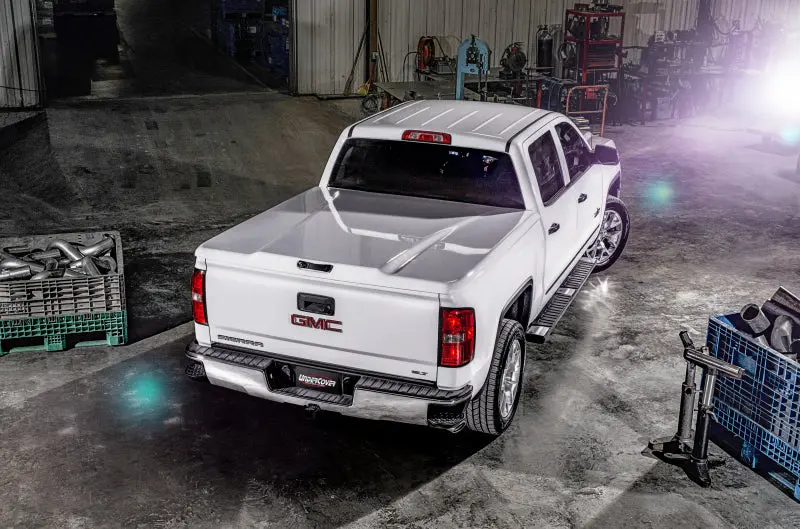 Undercover 19-20 Gmc Sierra 1500 (W/ Multipro Tg) 5.8Ft Elite Lx Bed Cover - Pacific Blue Metallic 2